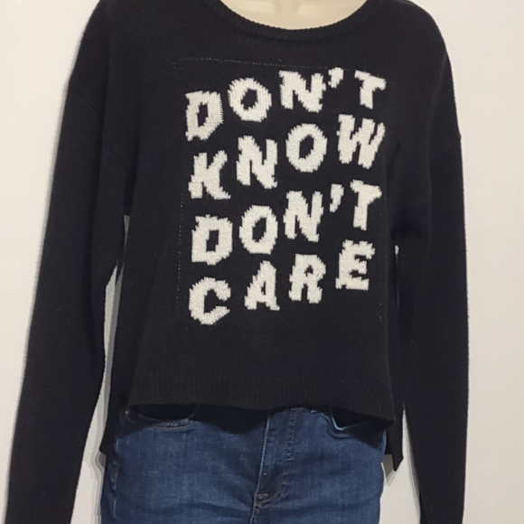Hot Topic Don't Know Dont Care Deconstructed Crop  Sweater - Picture 6 of 12